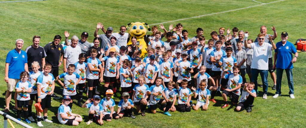 SG Neuenstein und SMOG e.V. präsentieren: Fußballcamp mit Weltmeister Frank Mill zum Beginn der Sommerferien 2025