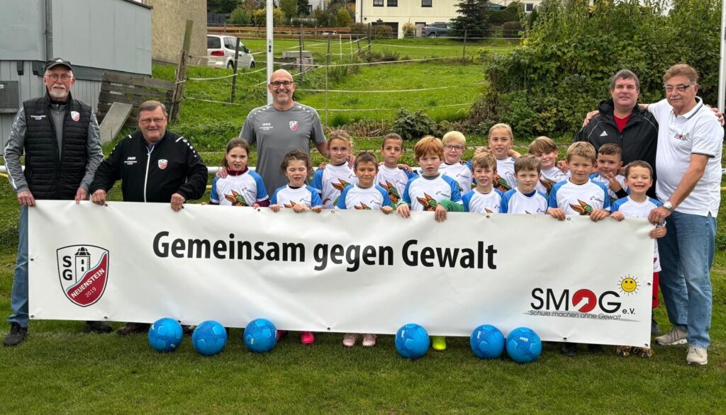 „Gemeinsam gegen Gewalt“ – SMOG e.V. und die SG Neuenstein setzen Zeichen gegen Gewalt auf dem Sportplatz